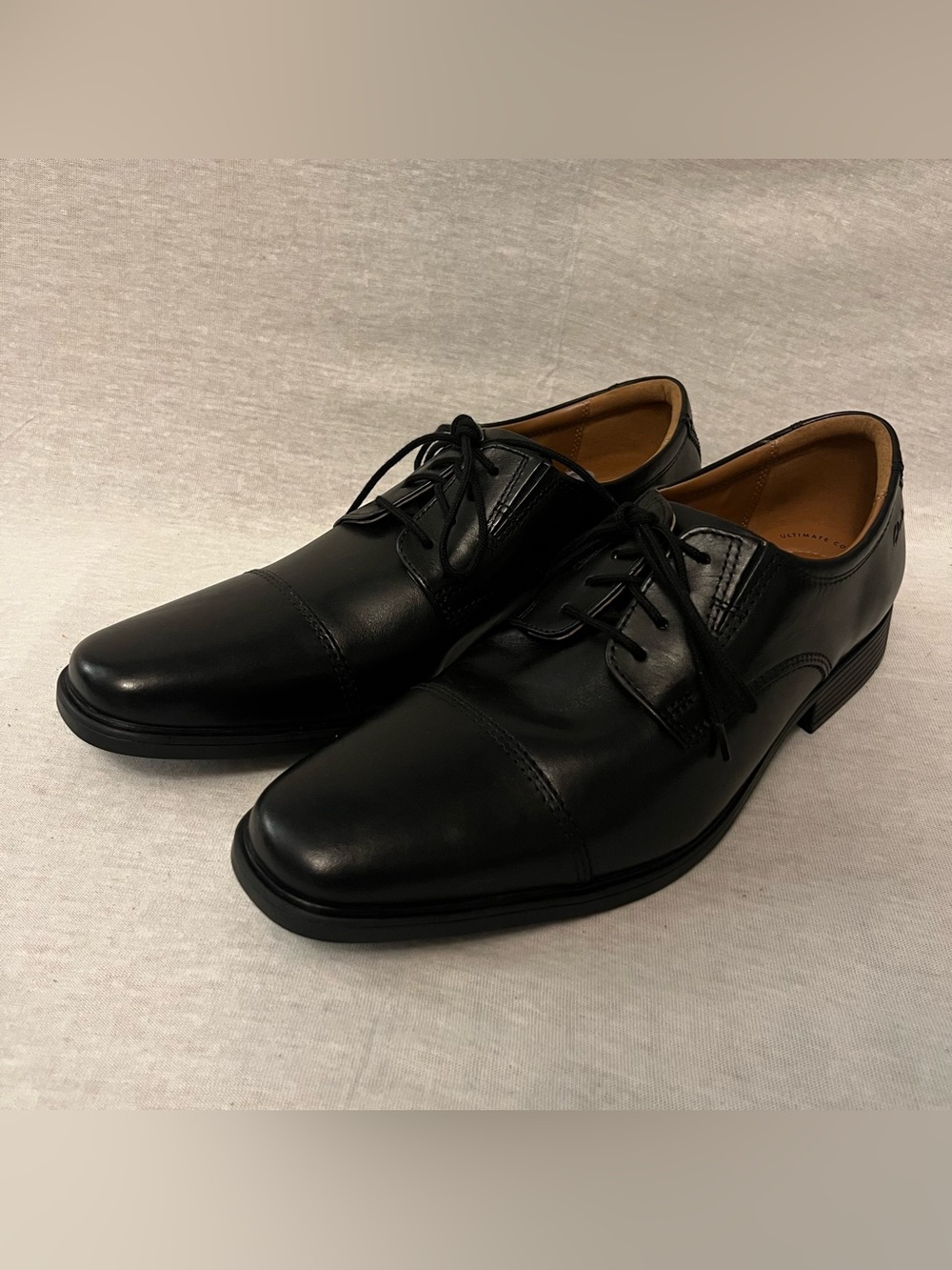 Clarks Tilden Black Leather Cap-Toe Lace-Up Dress Shoes